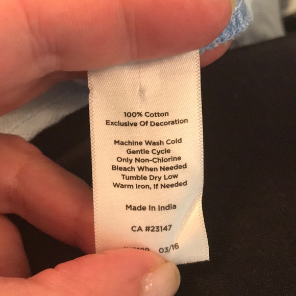 Sleeveless, light-weight, Talbots cotton top. (L) - Picture 5 of 6